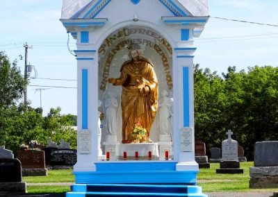 Miraculous statue of Sainte Anne which is now in the cemetery