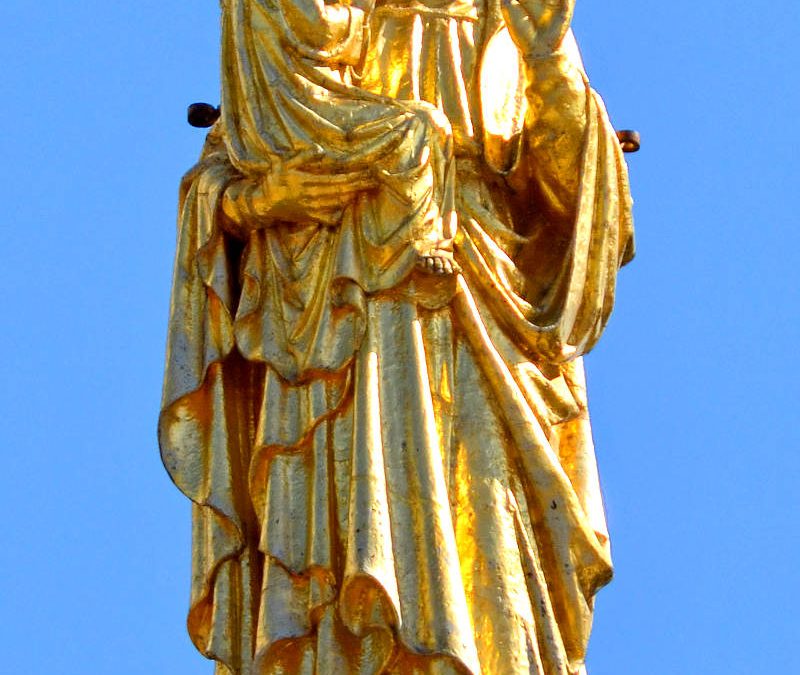 Les deux statues miraculeuses de Sainte-Anne-de-Beaupré