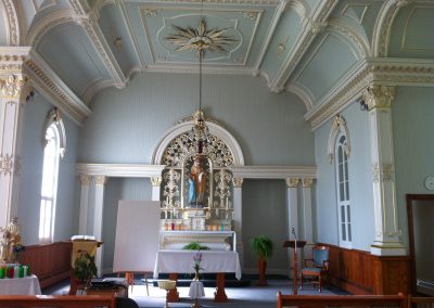 Intérieur de la chapelle Sainte-Anne-des-Montagnes