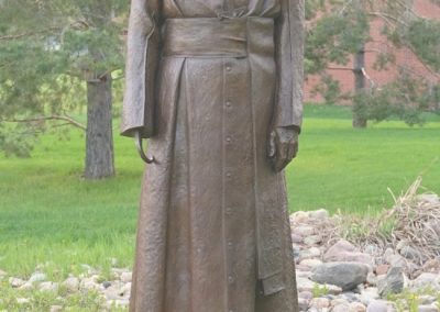 Statue of venerable Anthony with his amputated hand