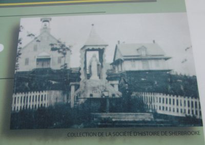 Another old picture of the grotto of Notre-Dame-des-Bois