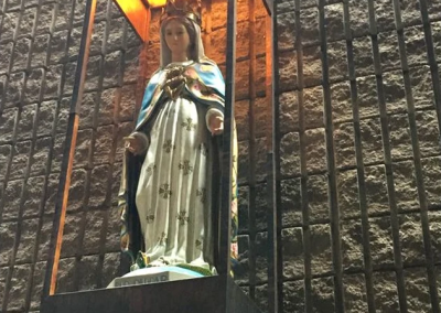 Statue miraculeuse de Notre-Dame-du-Cap à Ottawa